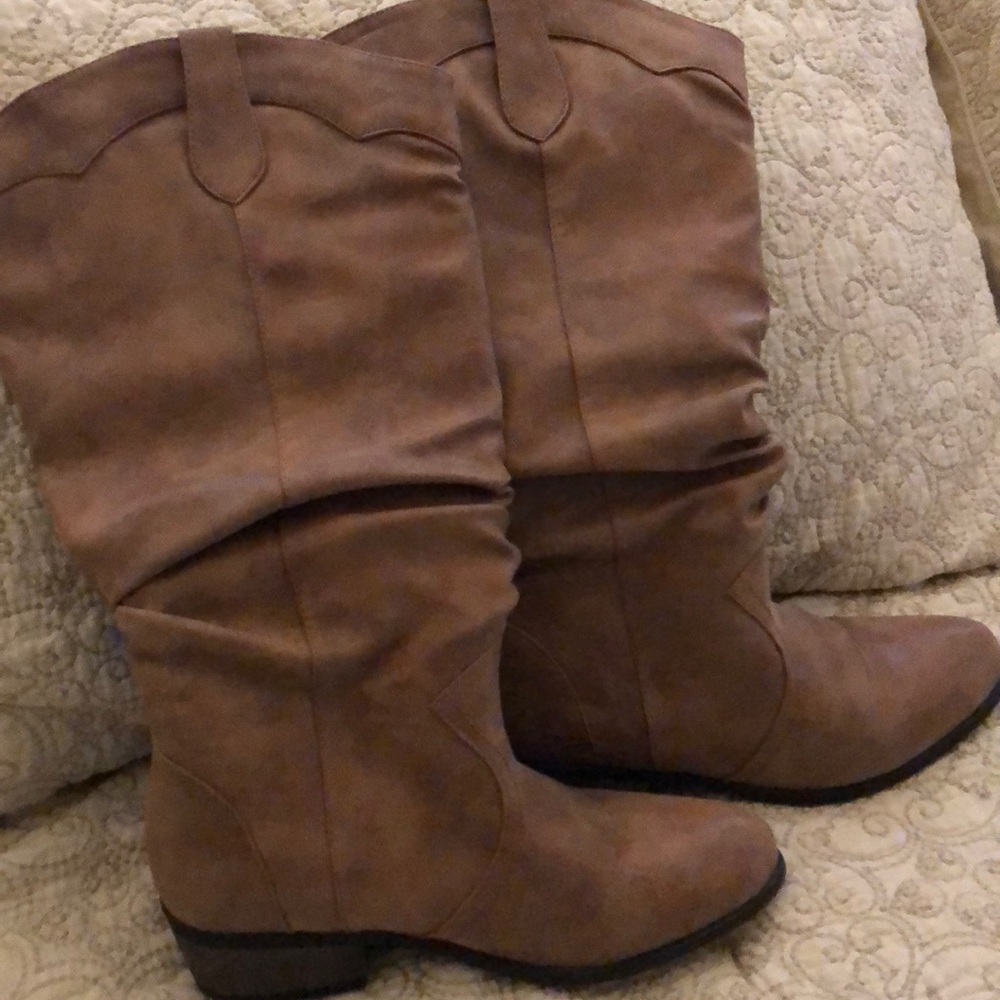 Drover wide calf western boots in chestnut color
